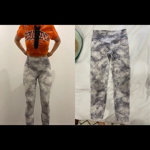 Grey and white Lululemon leggings